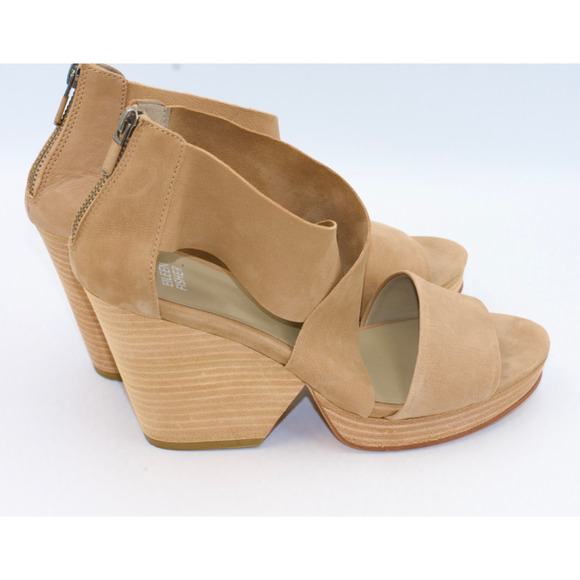 Eileen Fisher Women's Ellis Earth Tumbled Nubuck 8.5 M Crossover Wedge Sandal - Picture 4 of 6